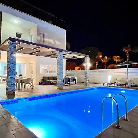 Anastasia - Fig Tree Bay Area Villa Protarász